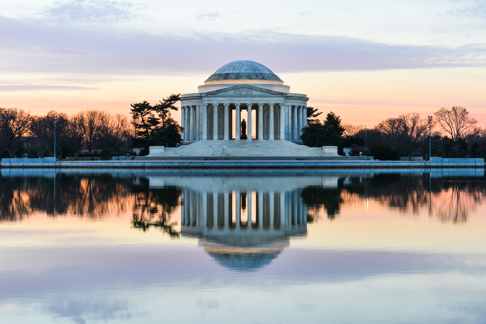 Plan an Unforgettable Washington DC Getaway This Winter/ the Best Things to do in DC for Couples